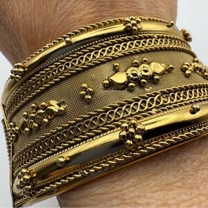 Vintage Gold Tone Ornate Wide Hinged Cuff Bracelet